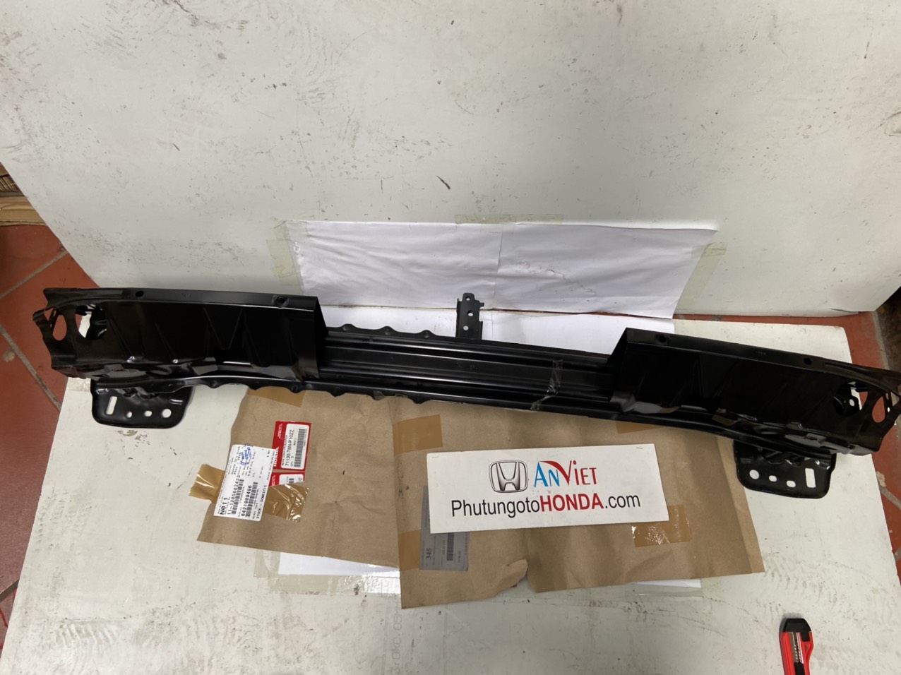 Xương đỡ cản trước xe Honda HRV